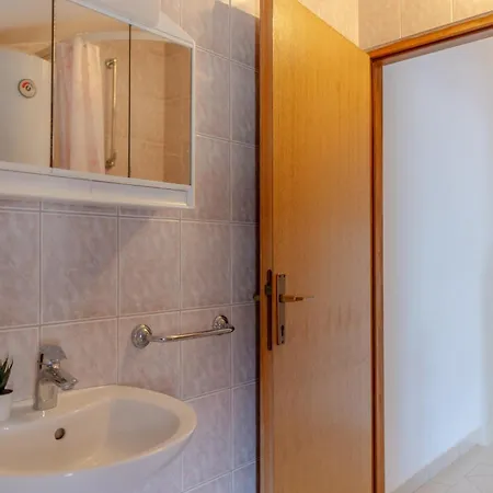 Apartment Bozena Vir