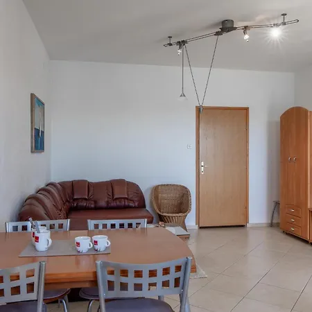 Bozena Apartment *