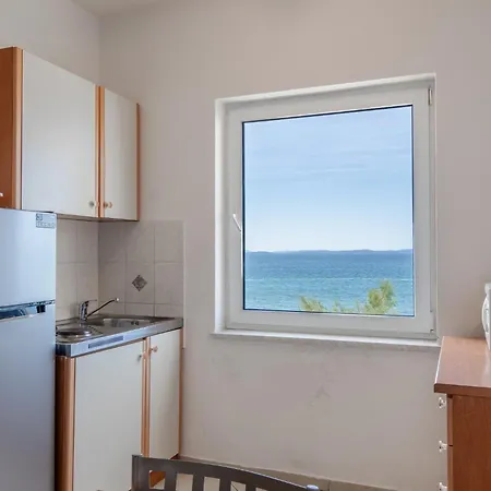 Bozena Apartment Vir